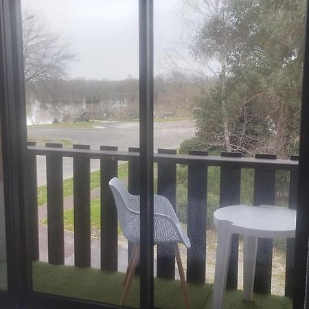 Studio Tout Confort Au Bord Du Lac D'Estey Leilighet Dax Eksteriør bilde